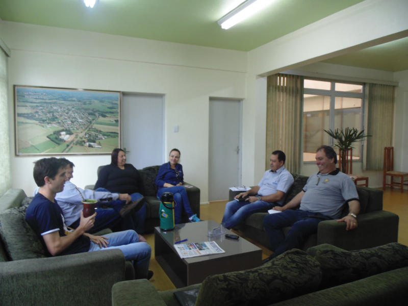 A ADMINISTRAÇÃO MUNICIPAL RENOVA CONVÊNIO COM O HOSPITAL